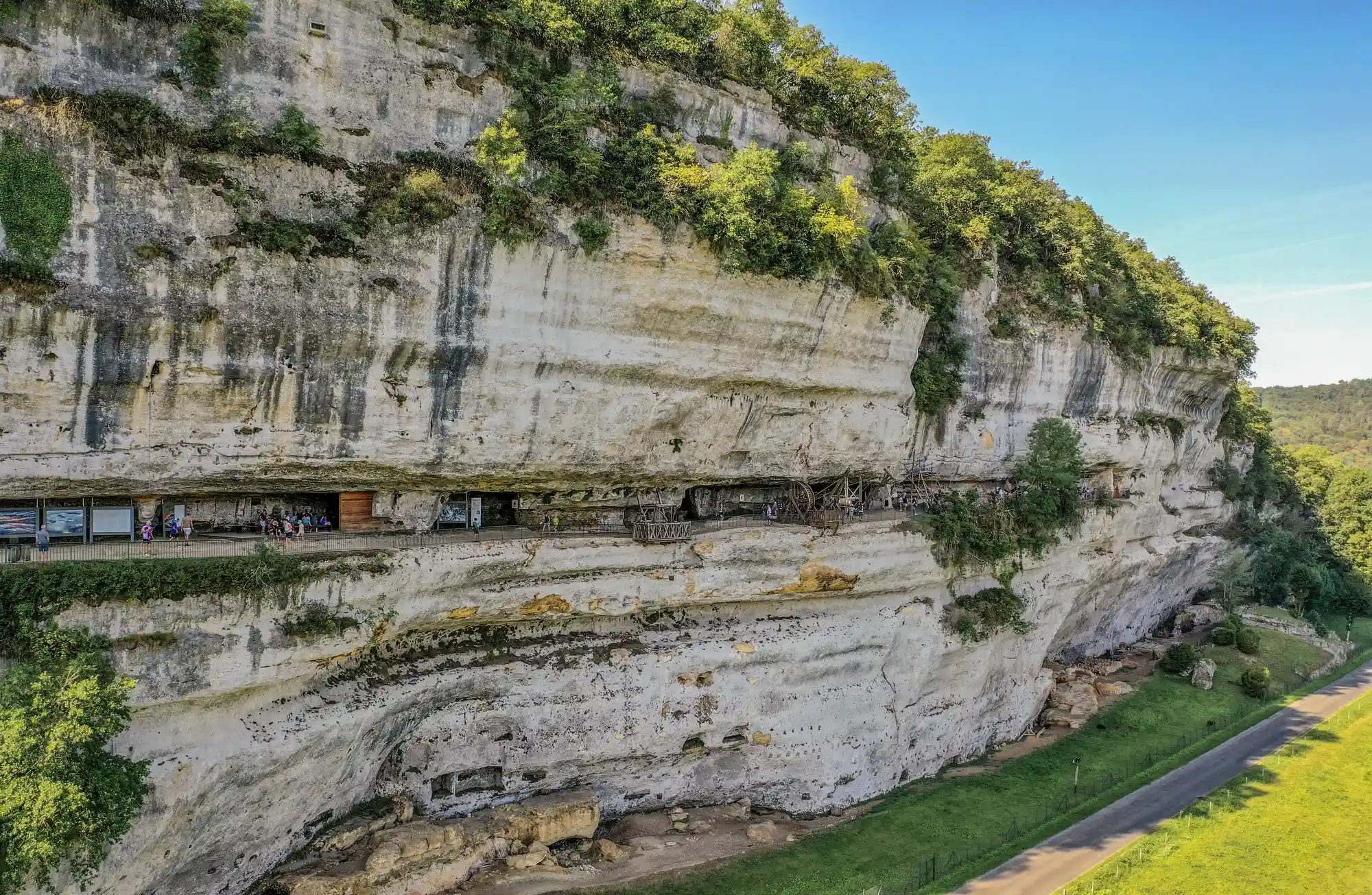 la roque saint christophe dordogne