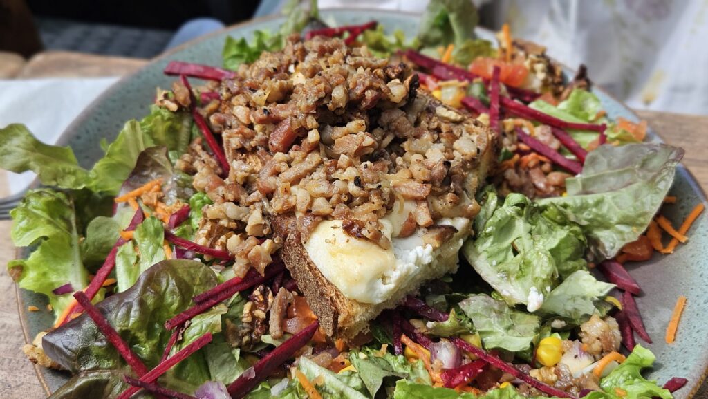 Salade au Cabecou